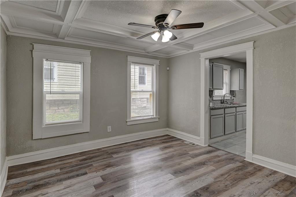 Photo of 4916 Park Avenue Kansas City MO 64130