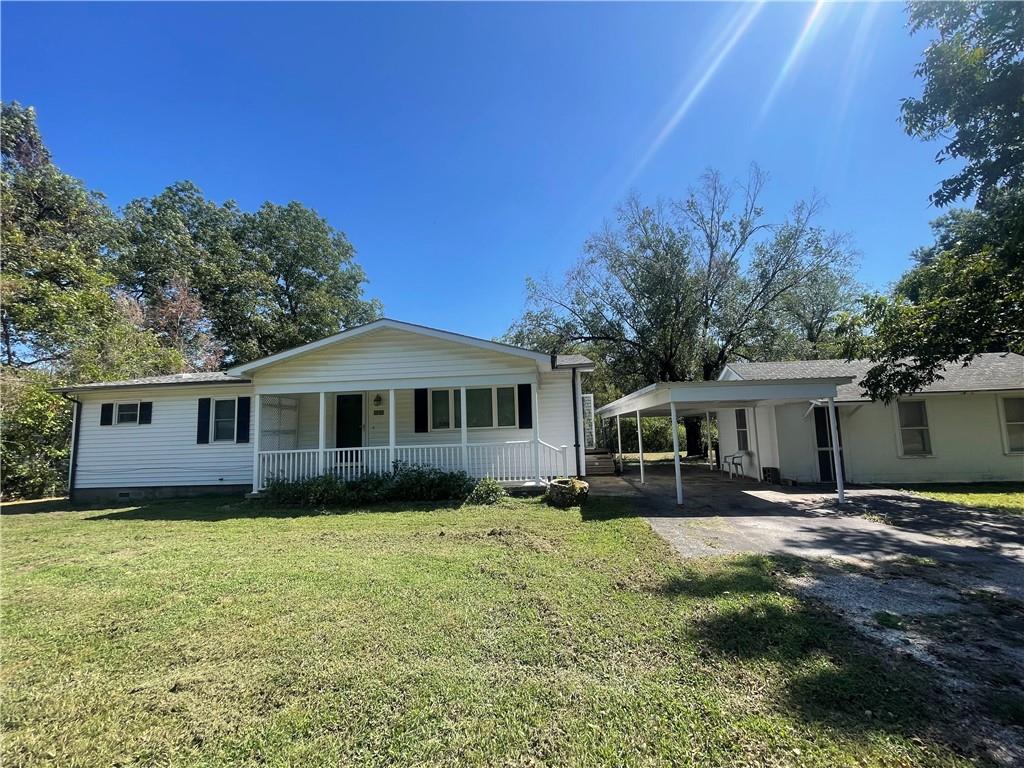 Photo of 321 N 2nd Street Chetopa KS 67336