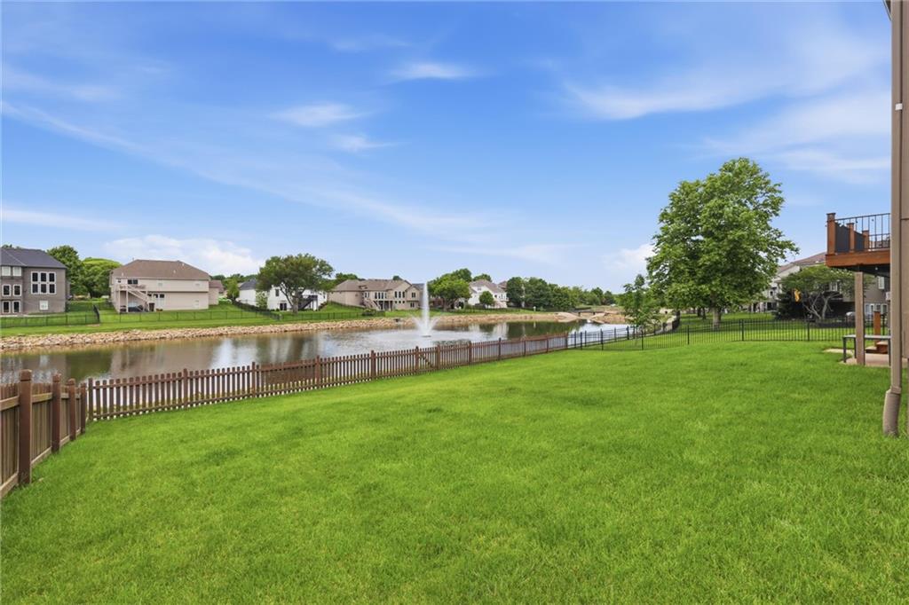 Photo of 2808 SW Arthur Drive Lee's Summit MO 64082