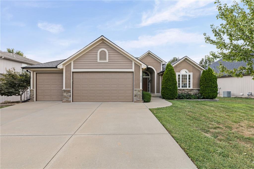 Photo of 2135 NE Sparta Drive Blue Springs MO 64029
