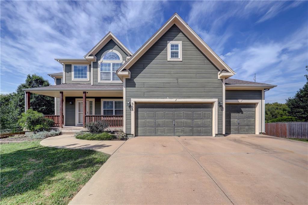 Photo of 866 N Maple Street Gardner KS 66030