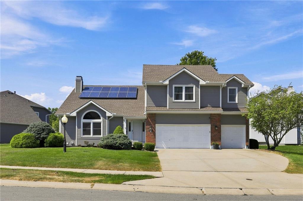 Photo of 6726 N Charleston Drive Kansas City MO 64119