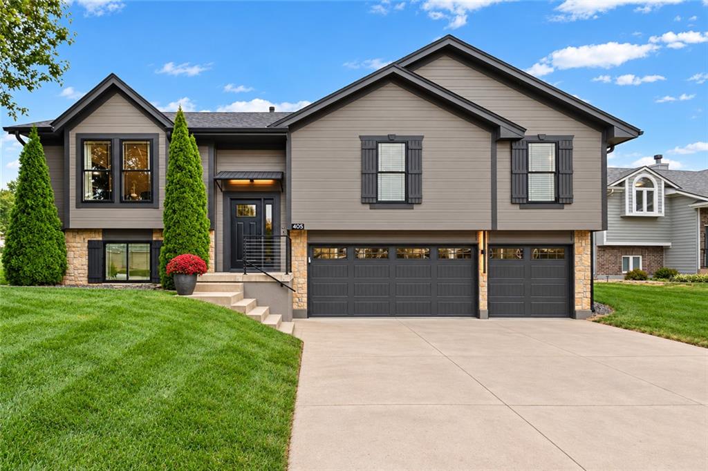 Photo of 405 SE Saratoga Drive Blue Springs MO 64014