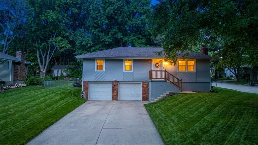 Photo of 2909 SE 1ST Street Blue Springs MO 64014