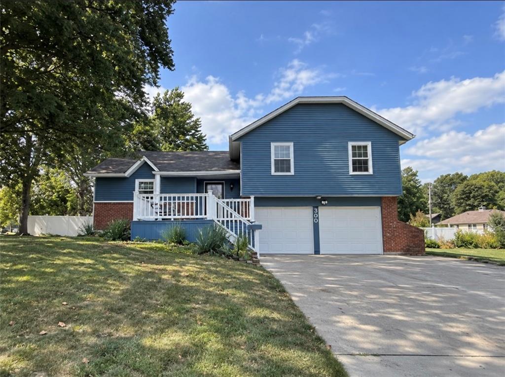 Photo of 300 Hawthorne Court Belton MO 64012