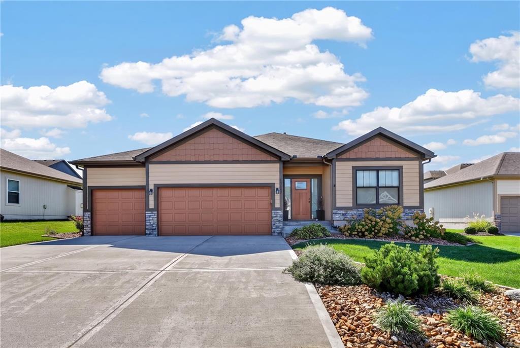Photo of 13755 NW 75th Street Parkville MO 64152