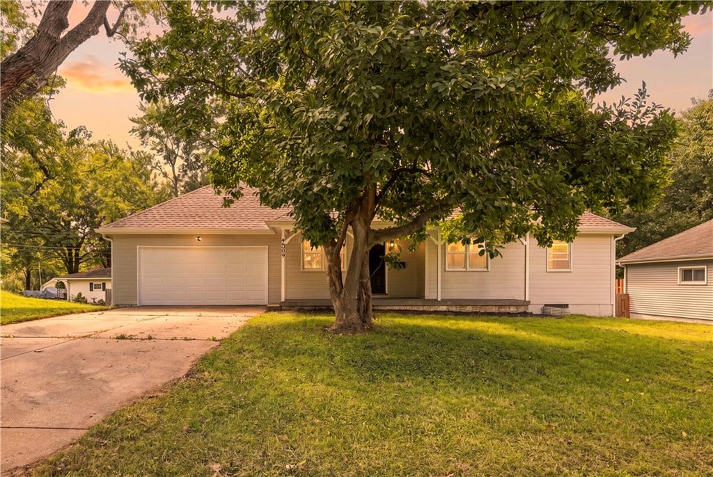 Photo of 9509 E 79th Street Raytown MO 64138