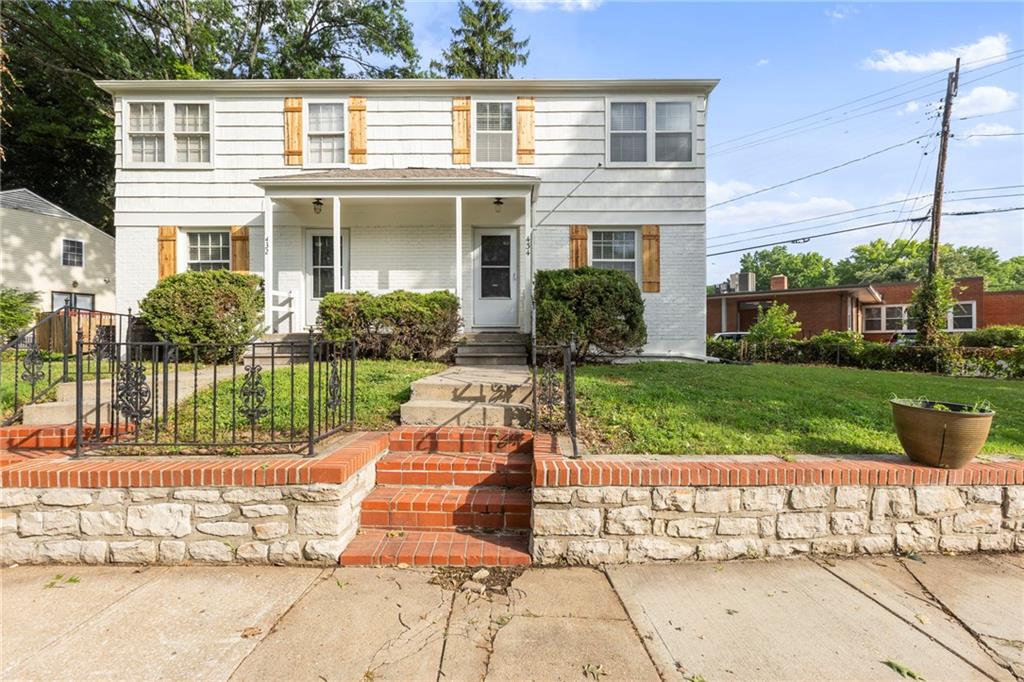 Photo of 432-434 E 63rd Terrace Kansas City MO 64110