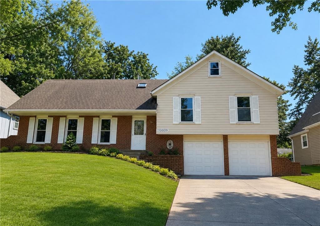 Photo of 10009 W 70 Terrace Merriam KS 66203