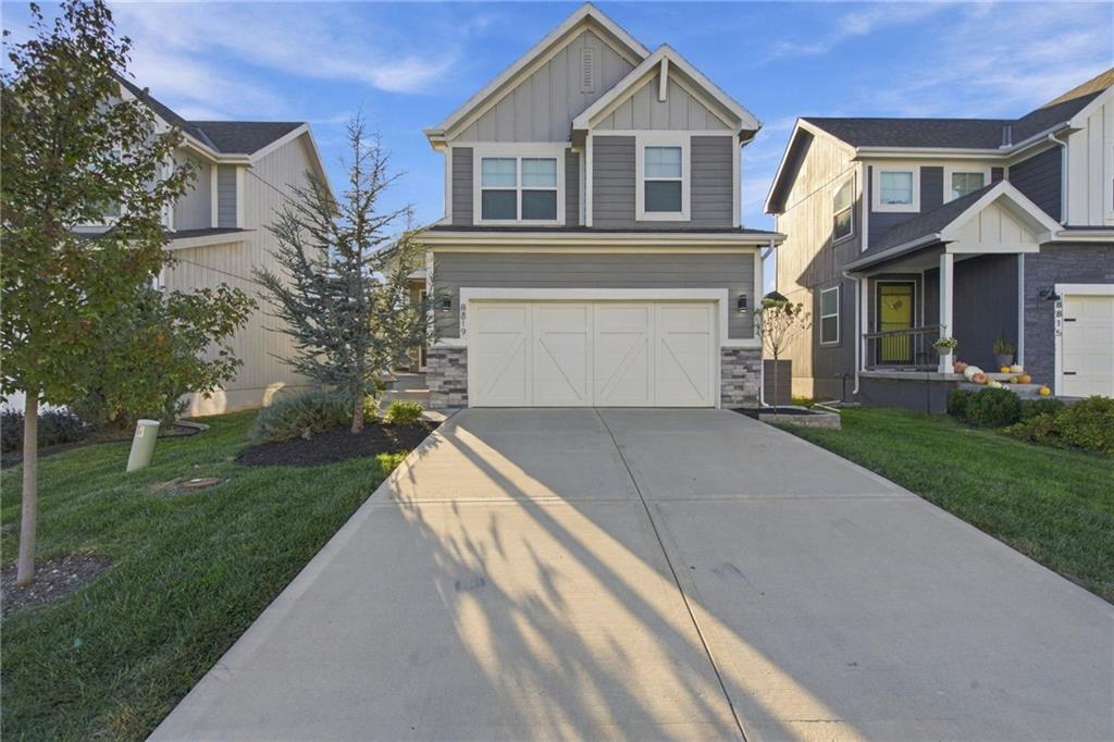 Photo of 8819 SW 9th Street Blue Springs MO 64064