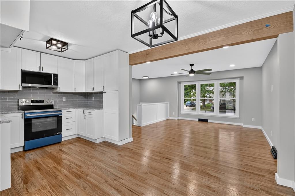 Photo of 605 NE Ash Street Lee's Summit MO 64063
