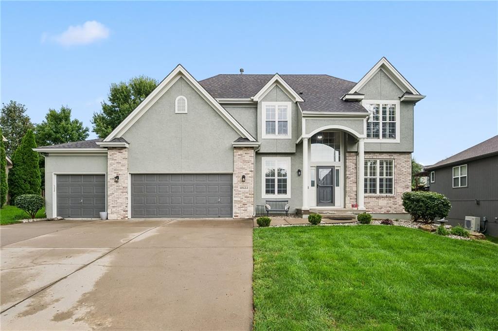 Photo of 10122 N Lane Drive Kansas City MO 64157