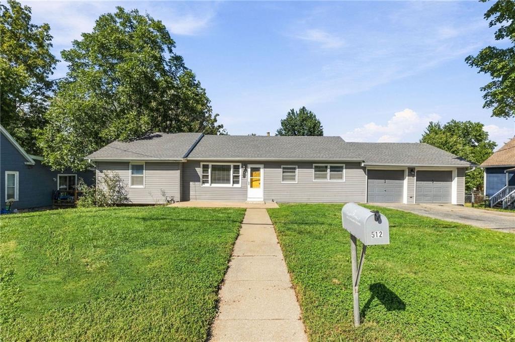 Photo of 512 E Woods Street Smithville MO 64089