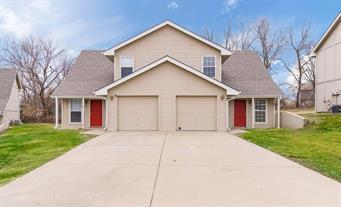 Photo of 8912-14 NE 73rd Court Kansas City MO 64158