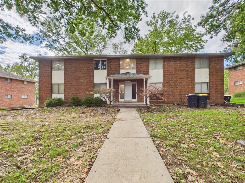 Photo of 8030 Campbell Street Kansas City MO 64131