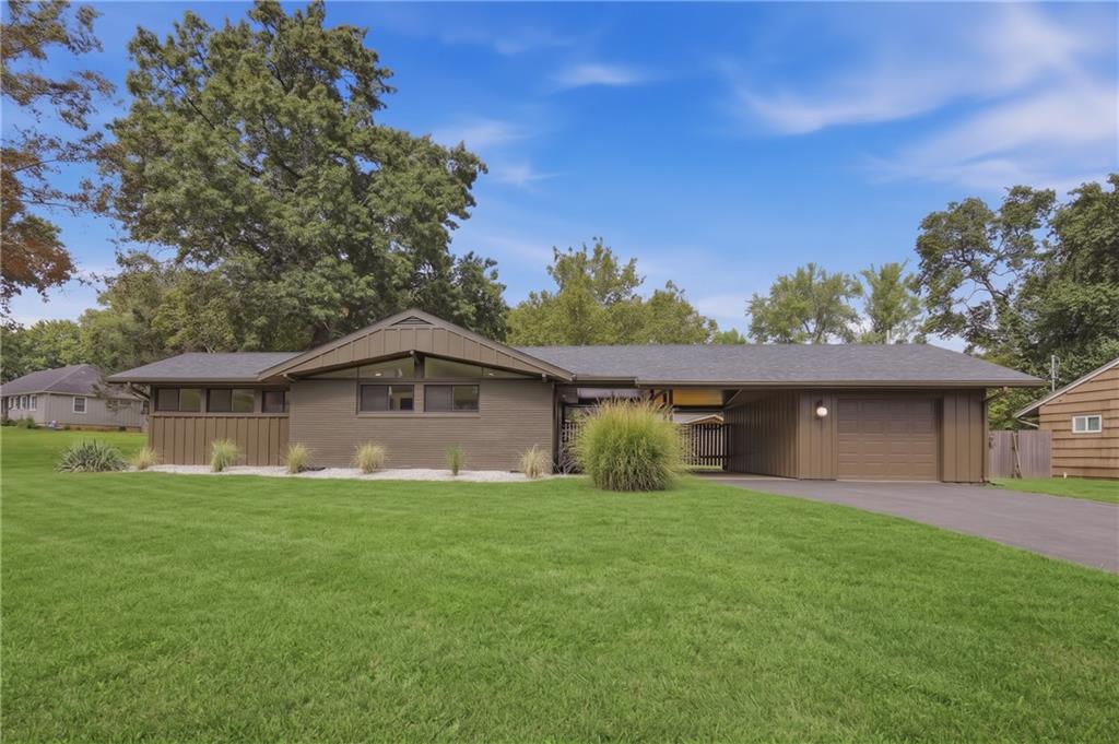 Photo of 7725 Lamar Avenue Prairie Village KS 66208