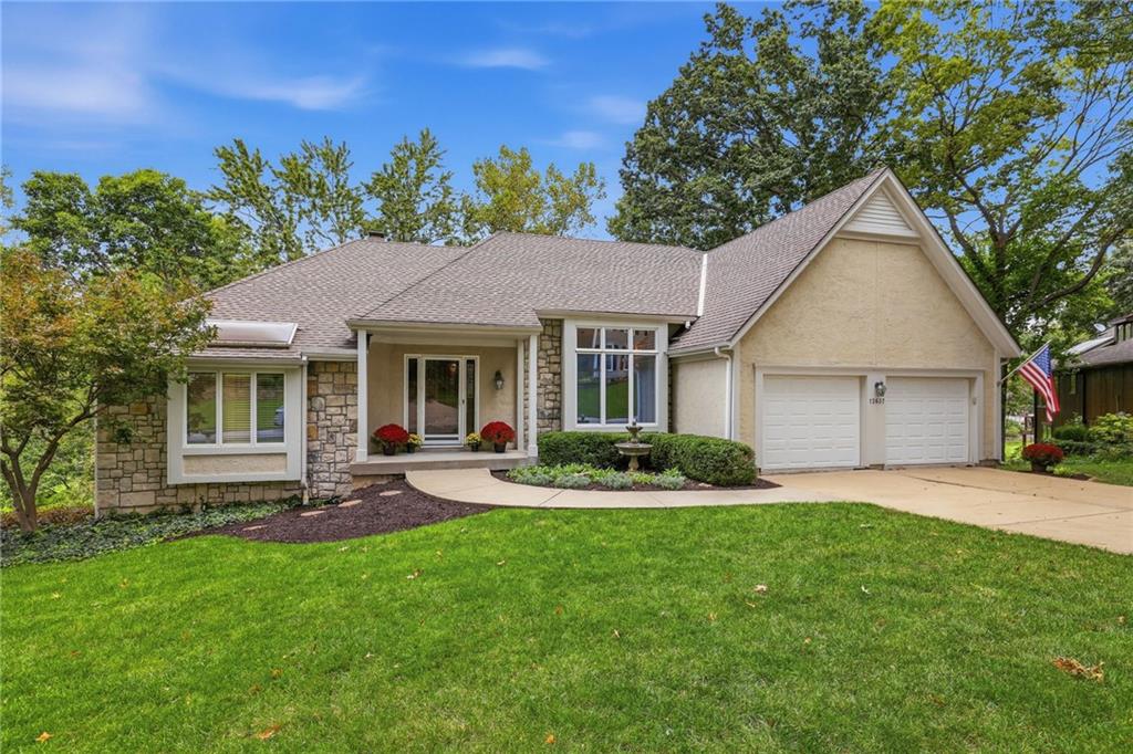 Photo of 12637 Pawnee Lane Leawood KS 66209