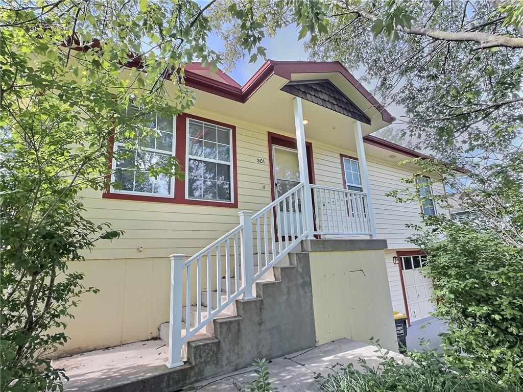 Photo of 301 E 17th Street Kearney MO 64060