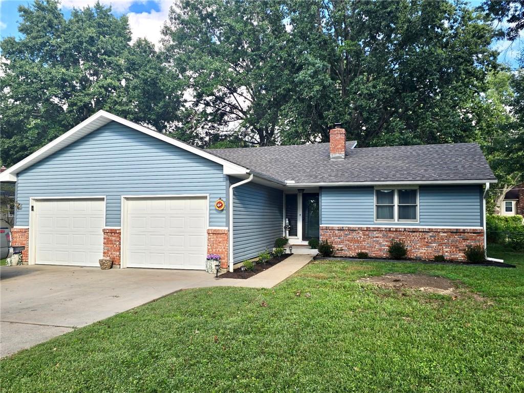 Photo of 207 S Broadmoor Street Louisburg KS 66053