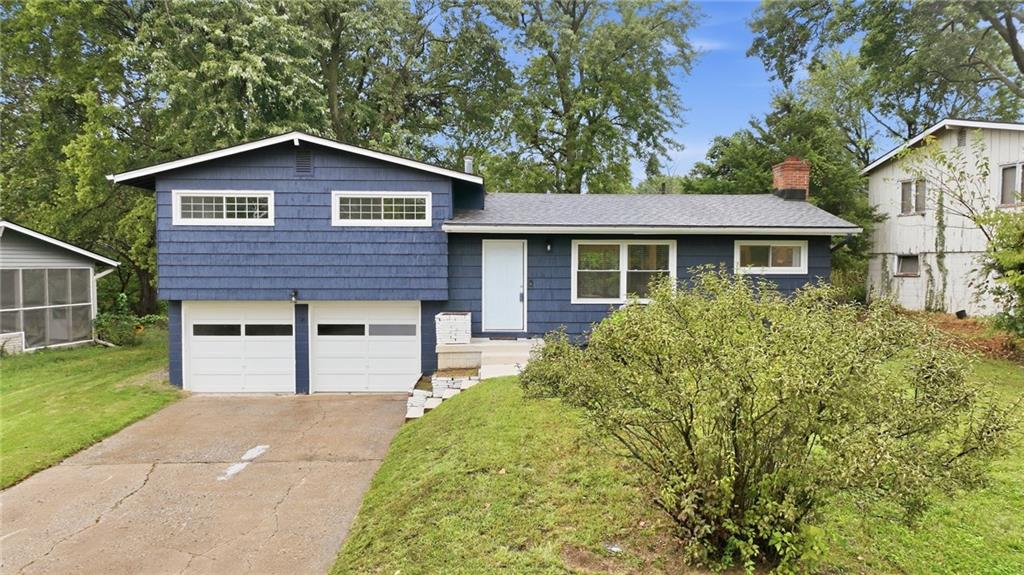 Photo of 6870 N Montrose Avenue Kansas City MO 64151