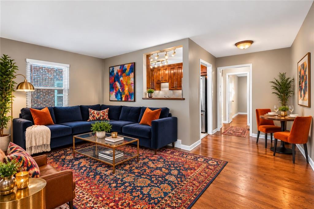 Photo of 4308 Oak Street #1S Kansas City MO 64111