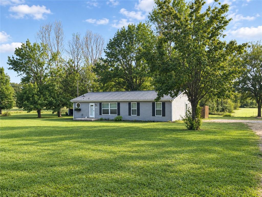 Photo of 352 SE 75th Road Warrensburg MO 64093