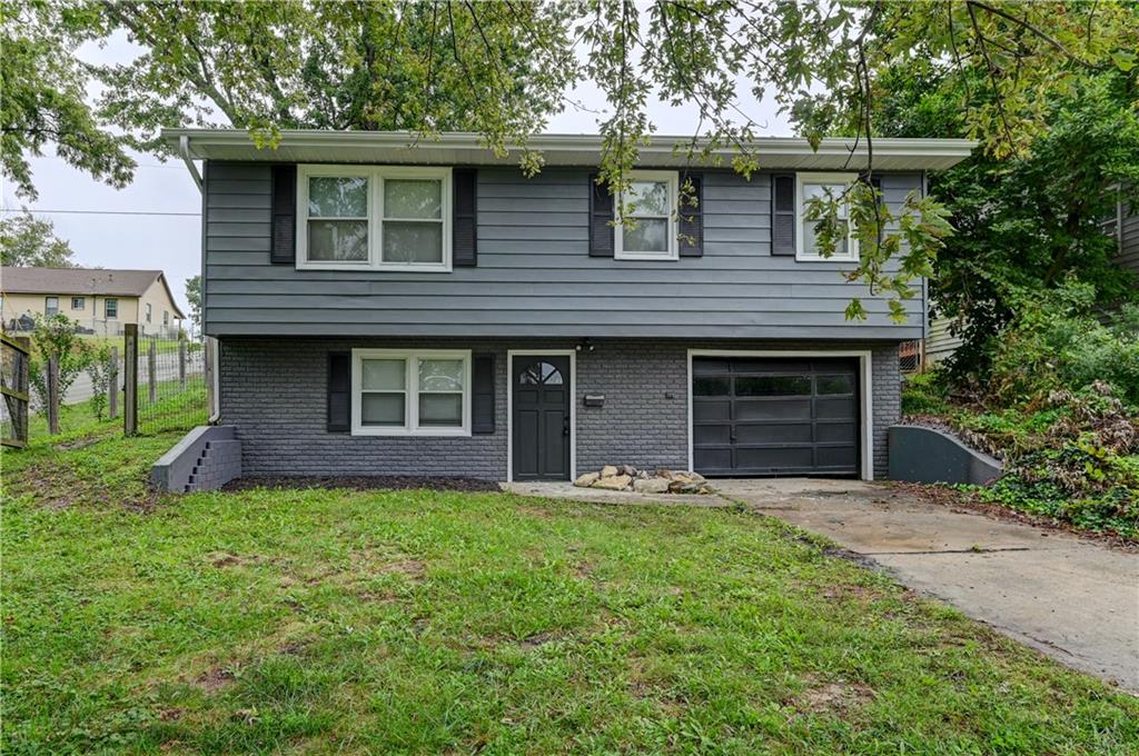 Photo of 217 Woods Avenue Excelsior Springs MO 64024