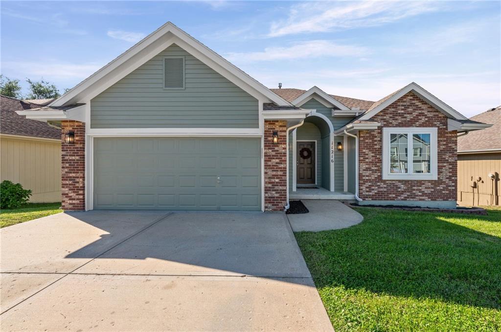 Photo of 11216 N Lewis Avenue Kansas City MO 64157