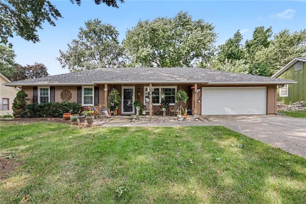 Photo of 204 14th Avenue Greenwood MO 64034