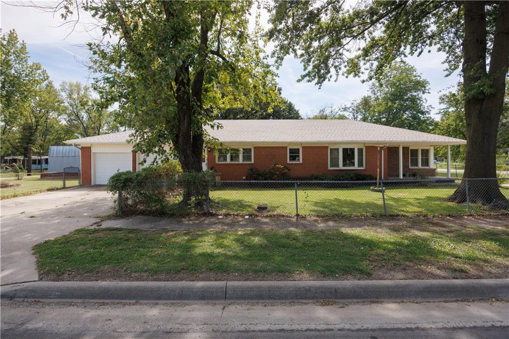 Photo of 1230 Main Street Altoona KS 66710