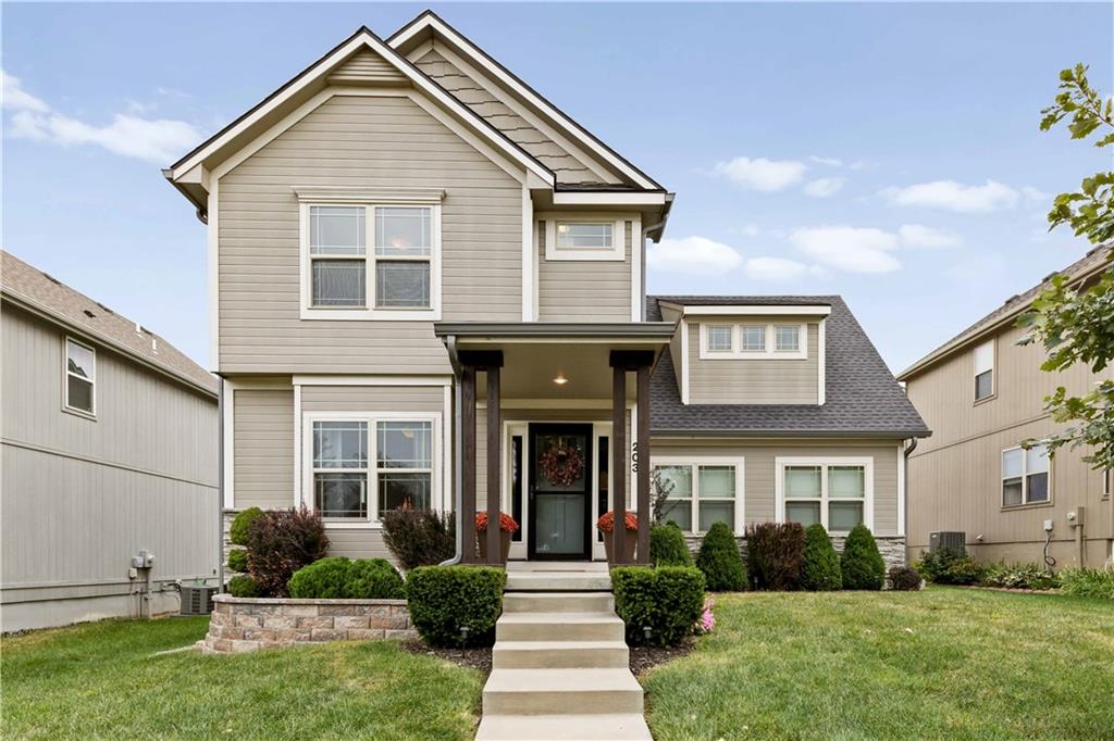 Photo of 203 N Franklin Street Raymore MO 64083