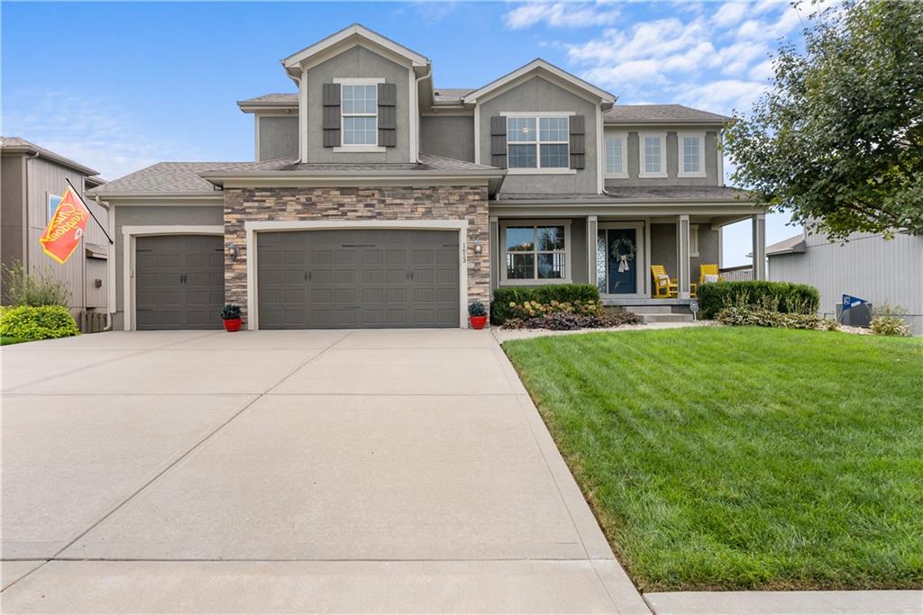 Photo of 1613 SW Whistle Drive Lee's Summit MO 64082
