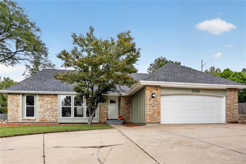 Photo of 9100 Antioch Road Overland Park KS 66212
