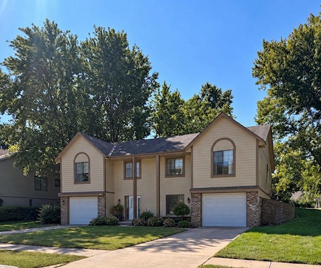 Photo of 313-315 NW Gibson Road Lee's Summit MO 64063