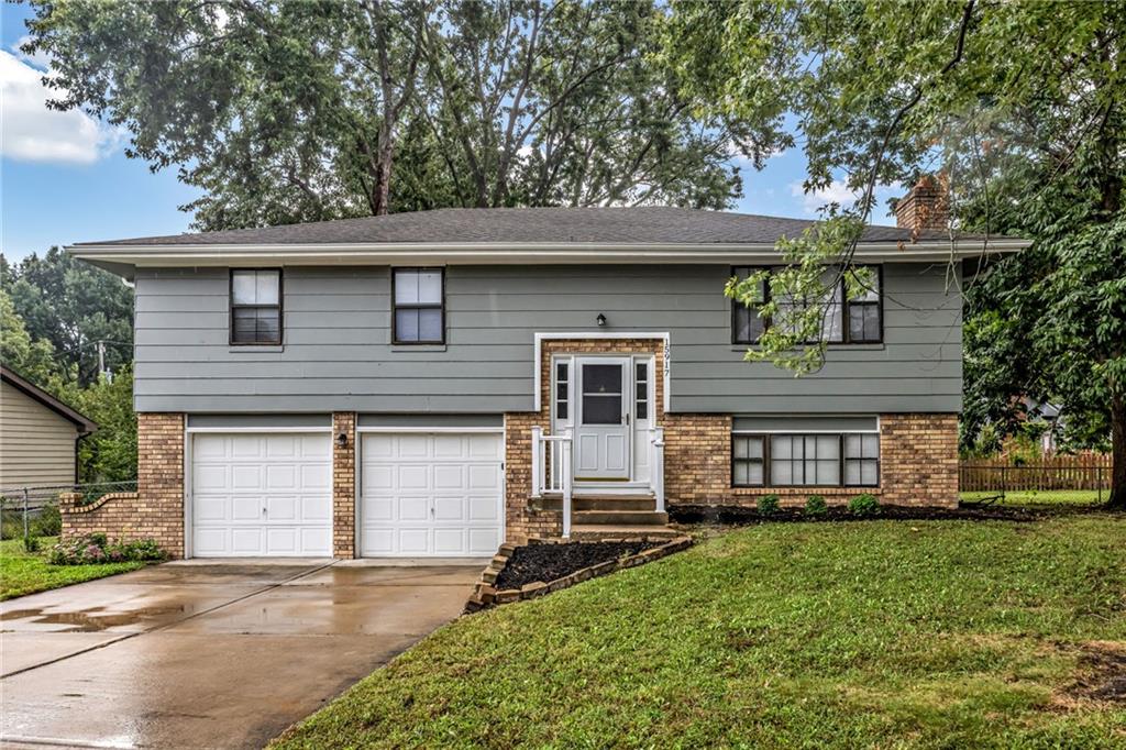Photo of 15917 W 152nd Street Olathe KS 66062