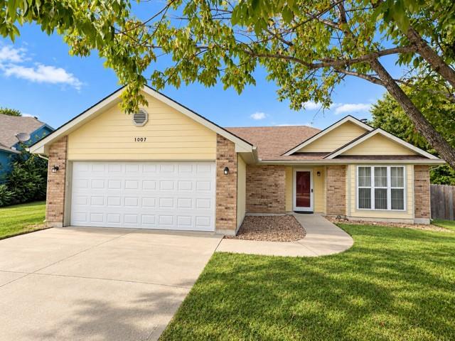 Photo of 1007 Chelsea Court Warrensburg MO 64093
