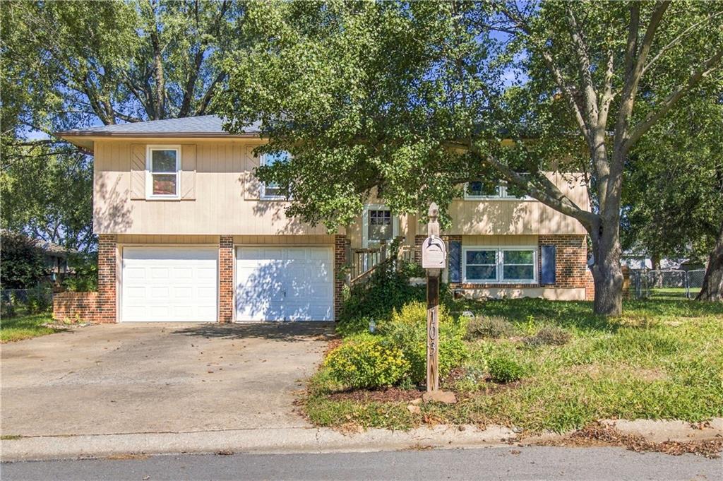 Photo of 103 Fairview Avenue Warrensburg MO 64093