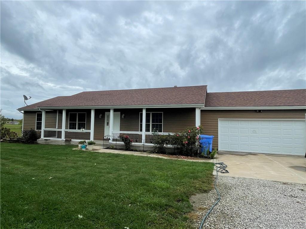 Photo of 19130 255th Street Tonganoxie KS 66086