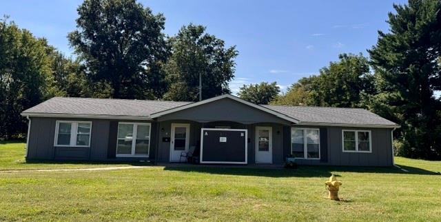 Photo of 611 little Avenue Lee's Summit MO 64063