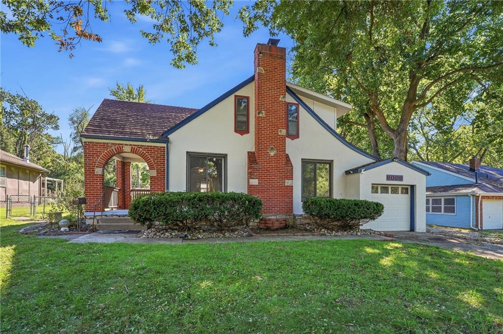 Photo of 9009 E 68th Street Raytown MO 64133