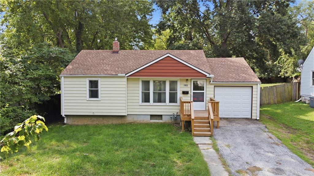 Photo of 9209 E 67th Terrace Raytown MO 64133