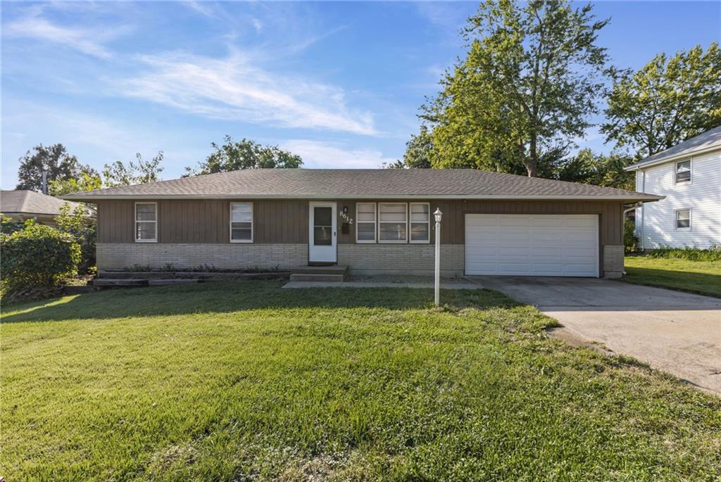 Photo of 8612 Crescent Avenue Raytown MO 64138
