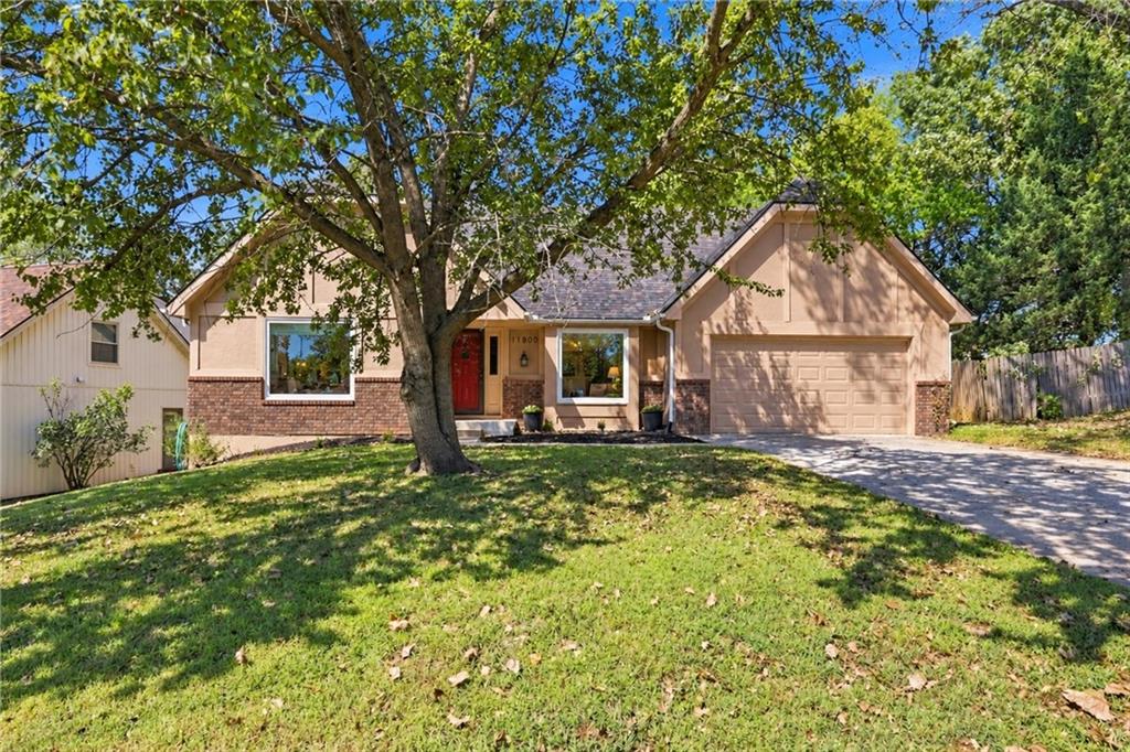 Photo of 11800 W 99TH Terrace Overland Park KS 66214