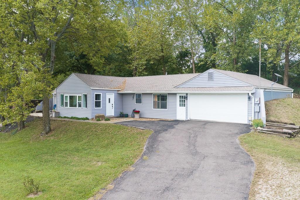 Photo of 18357 228th Street Tonganoxie KS 66086