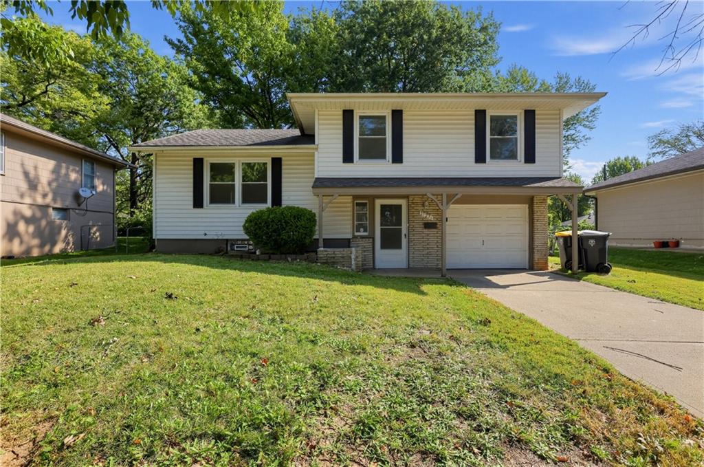 Photo of 11727 FREMONT Avenue Kansas City MO 64134