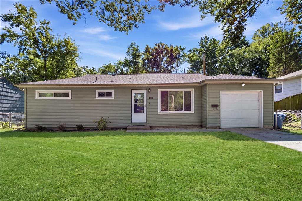 Photo of 5719 W 81st Street Prairie Village KS 66208