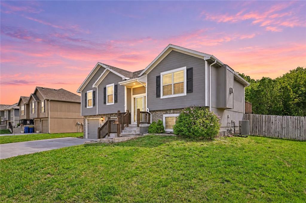 Photo of 19205 Switchgrass Drive Smithville MO 64089