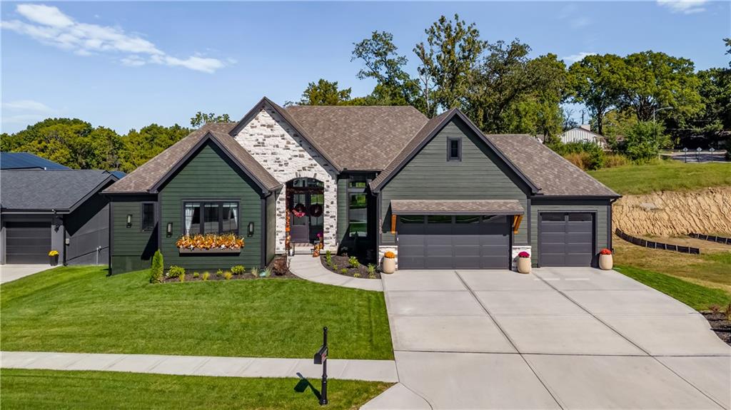 Photo of 2150 NW Scenic View Drive Riverside MO 64150