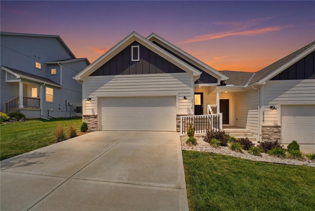 Photo of 2136 SW Osage Drive Lee's Summit MO 64082