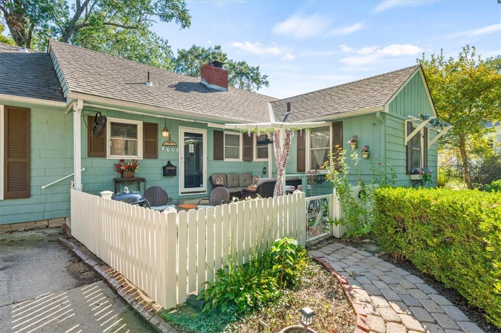 Photo of 4605 W 72nd Terrace Prairie Village KS 66208